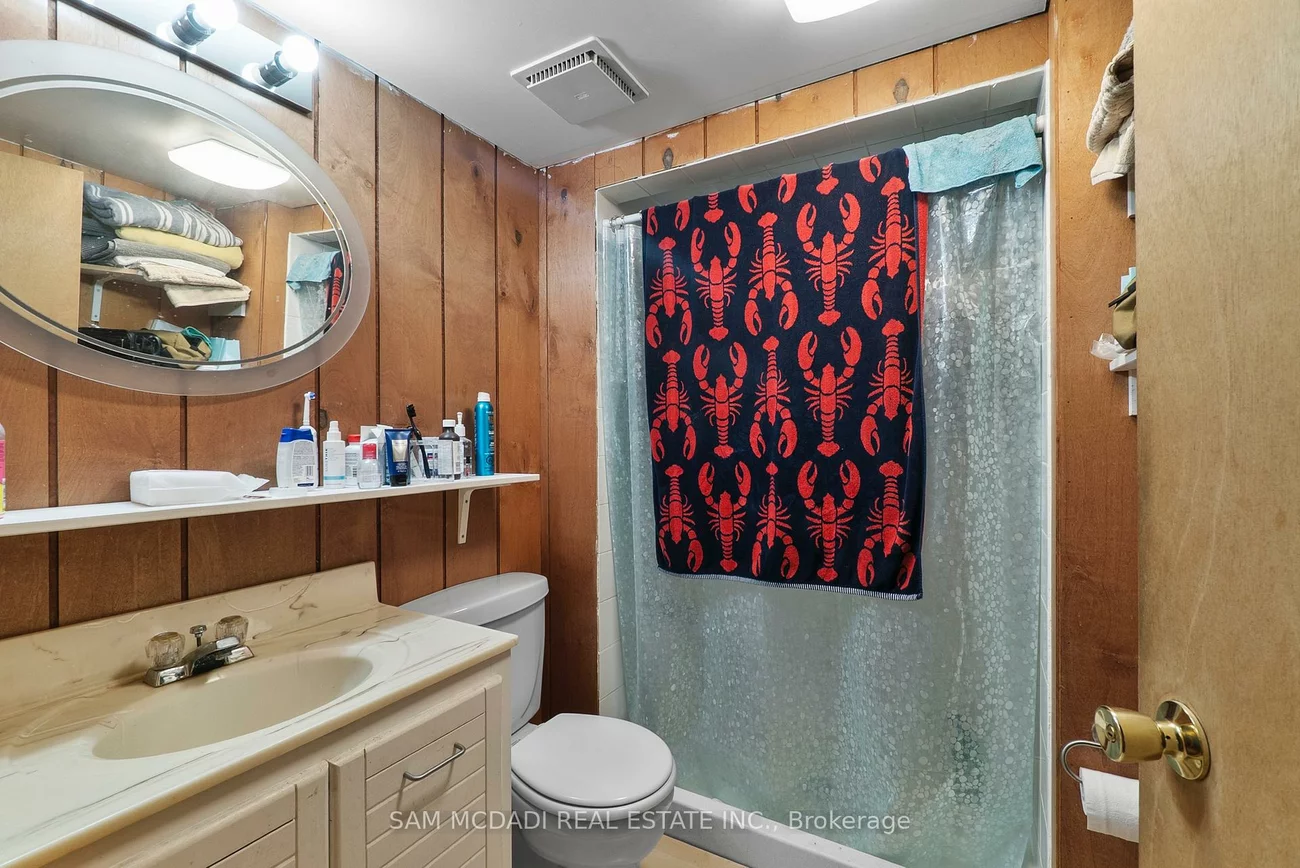 1491, Woodeden, Lorne Park, Mississauga