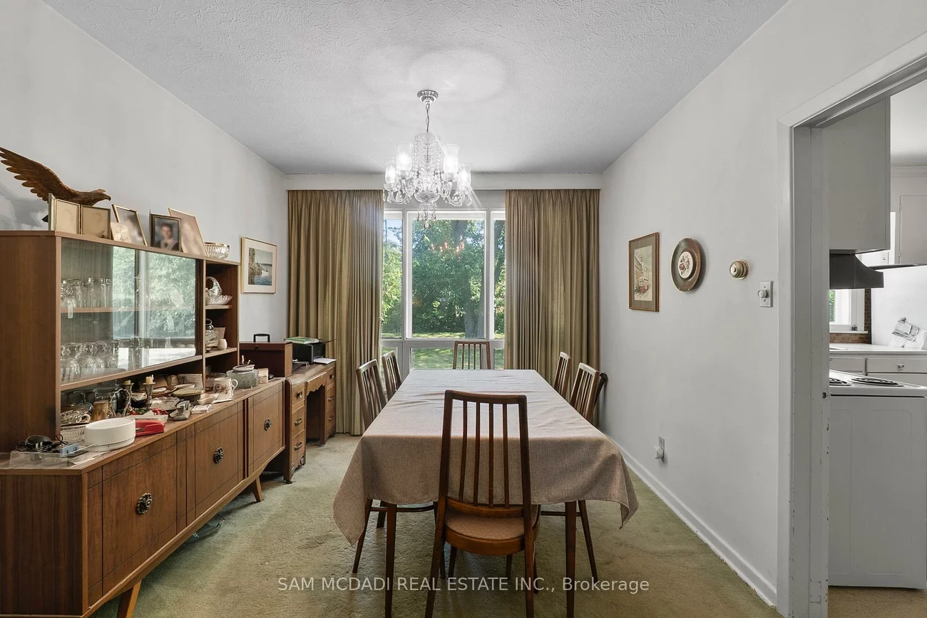 1491, Woodeden, Lorne Park, Mississauga