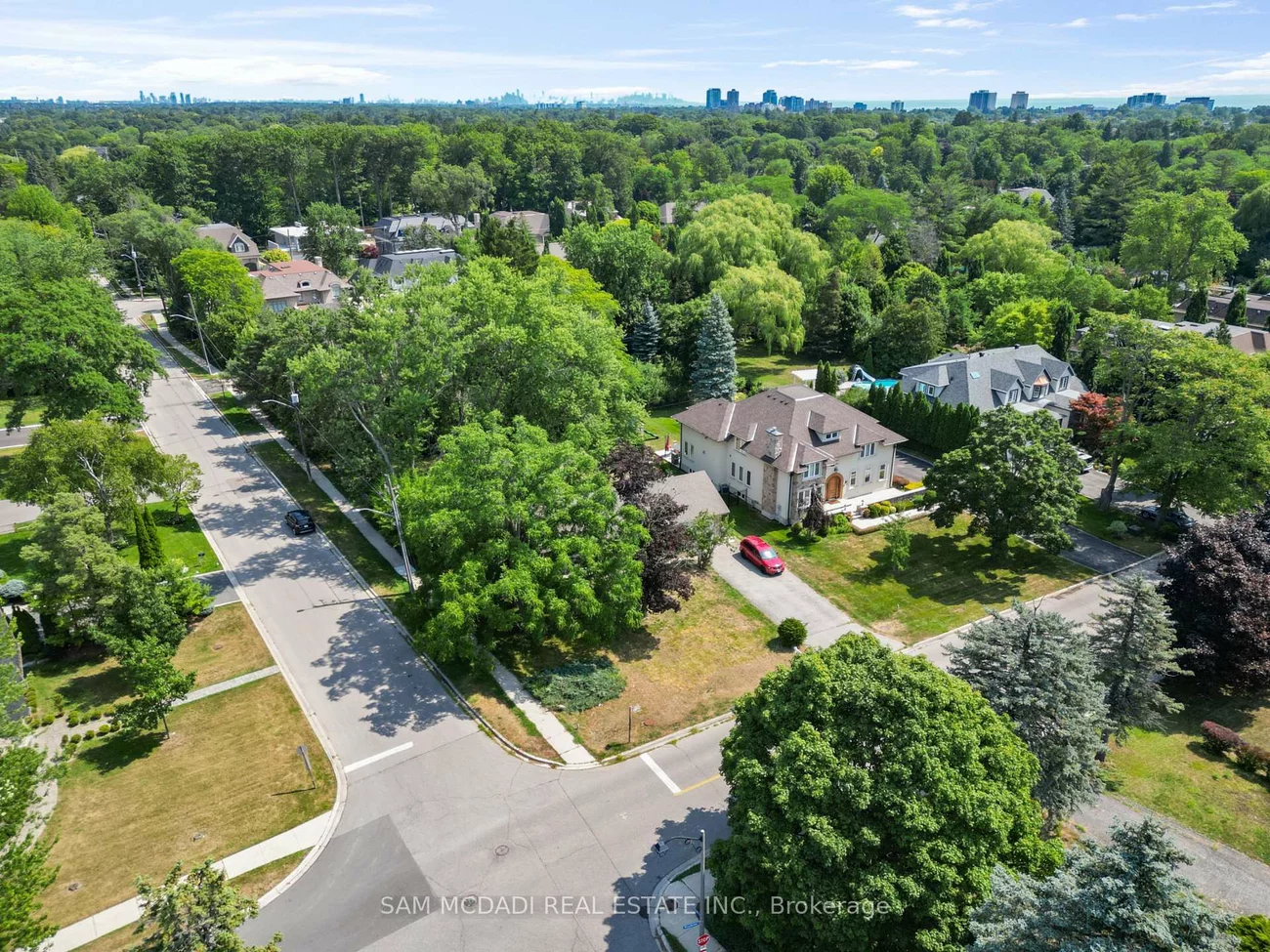 1491, Woodeden, Lorne Park, Mississauga