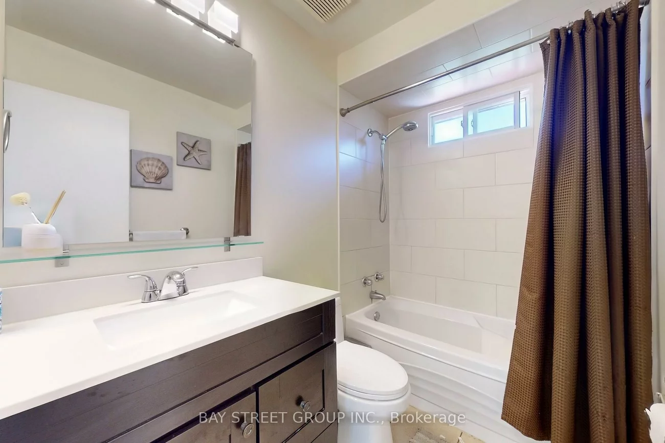 6119, Wabukayne, Meadowvale, Mississauga