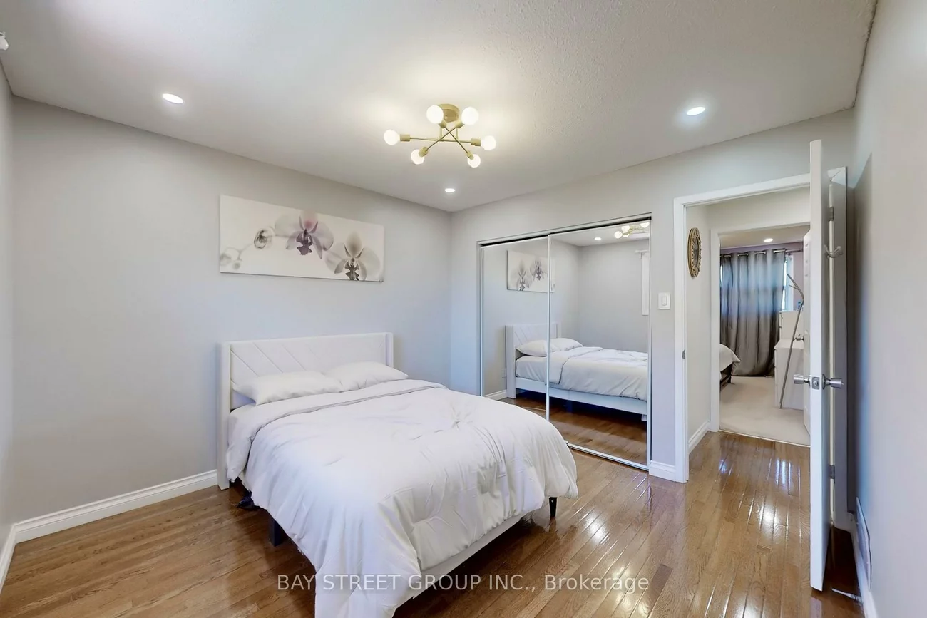 6119, Wabukayne, Meadowvale, Mississauga