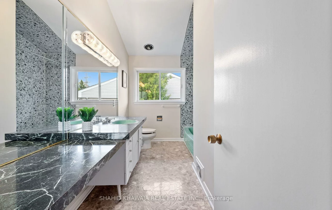 1550, Carletta, Lakeview, Mississauga