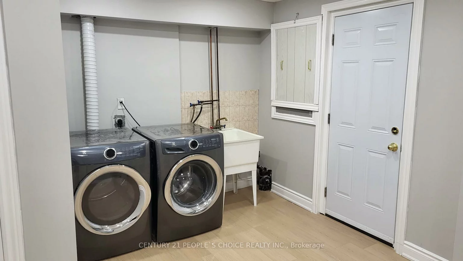 7598, Black Walnut, Lisgar, Mississauga