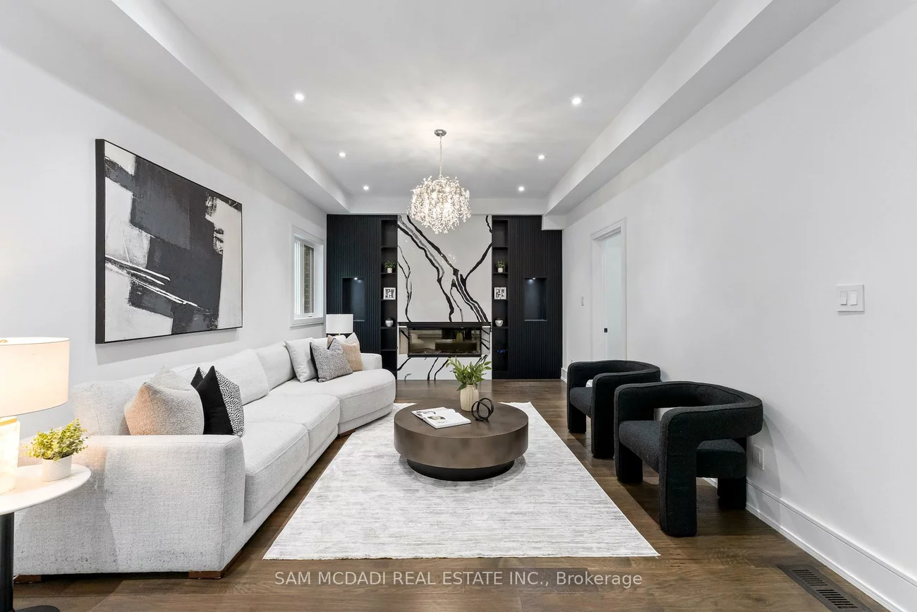 193, Mateo, Cooksville, Mississauga