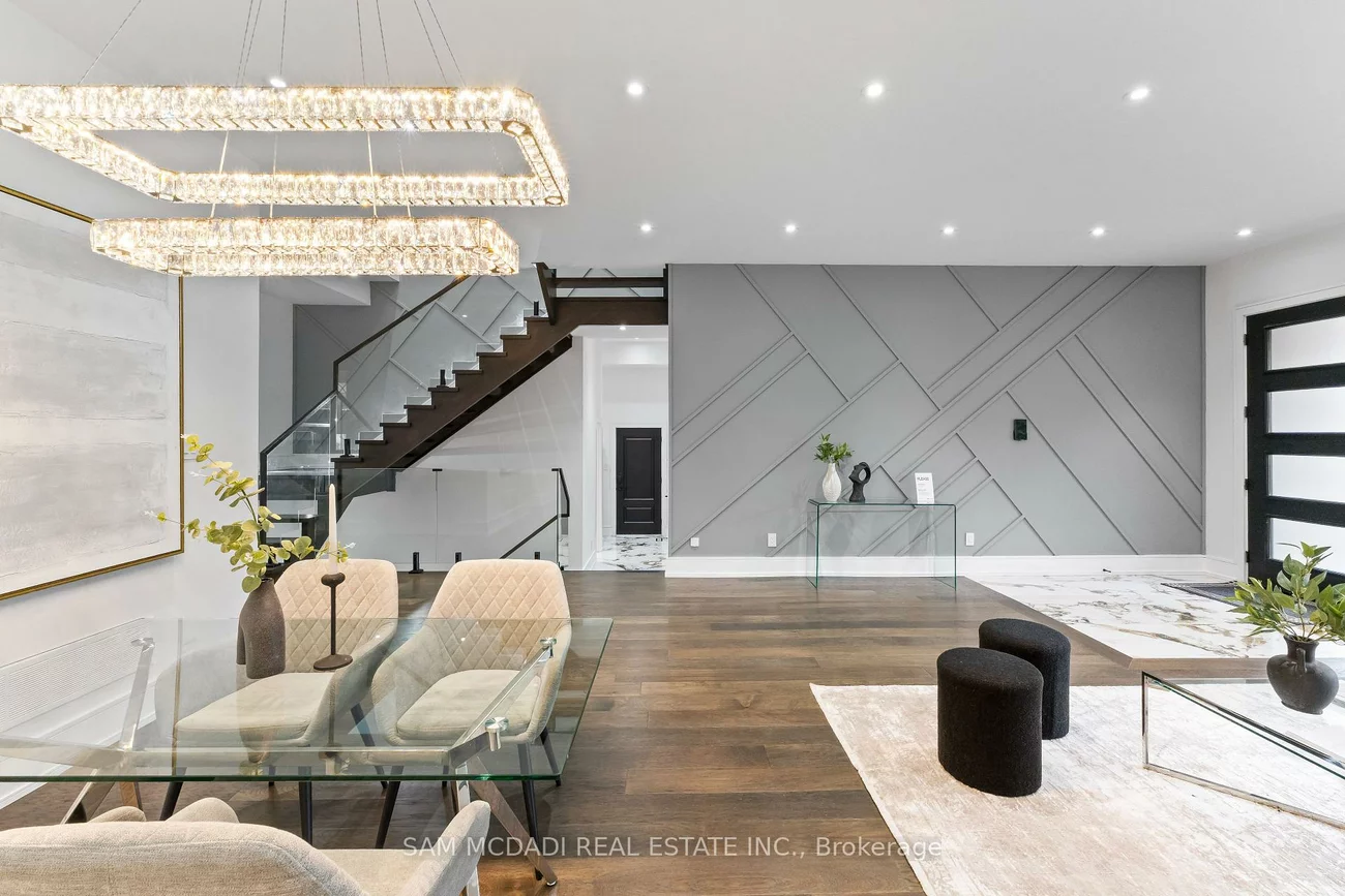 193, Mateo, Cooksville, Mississauga