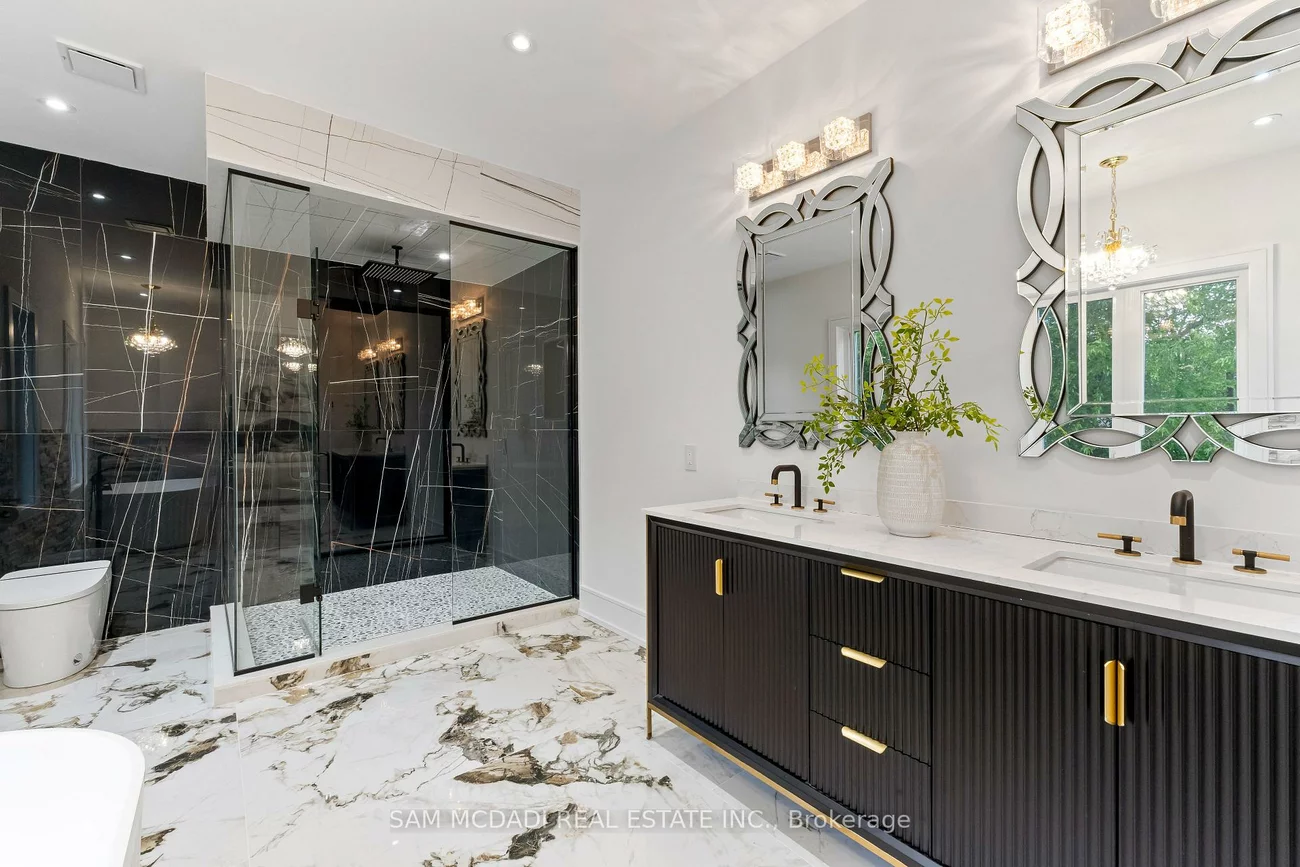 193, Mateo, Cooksville, Mississauga