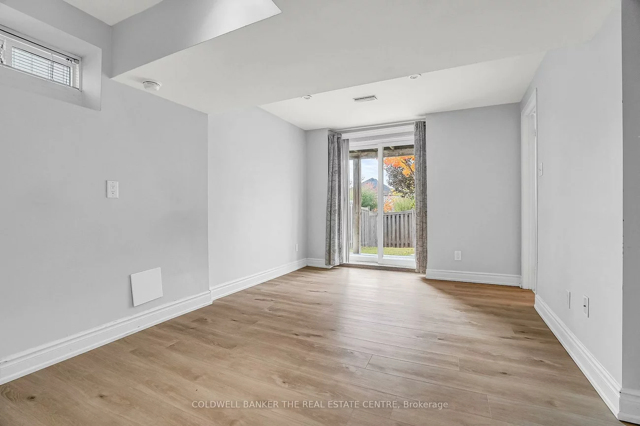 6986, Haines Artist, Meadowvale Village, Mississauga