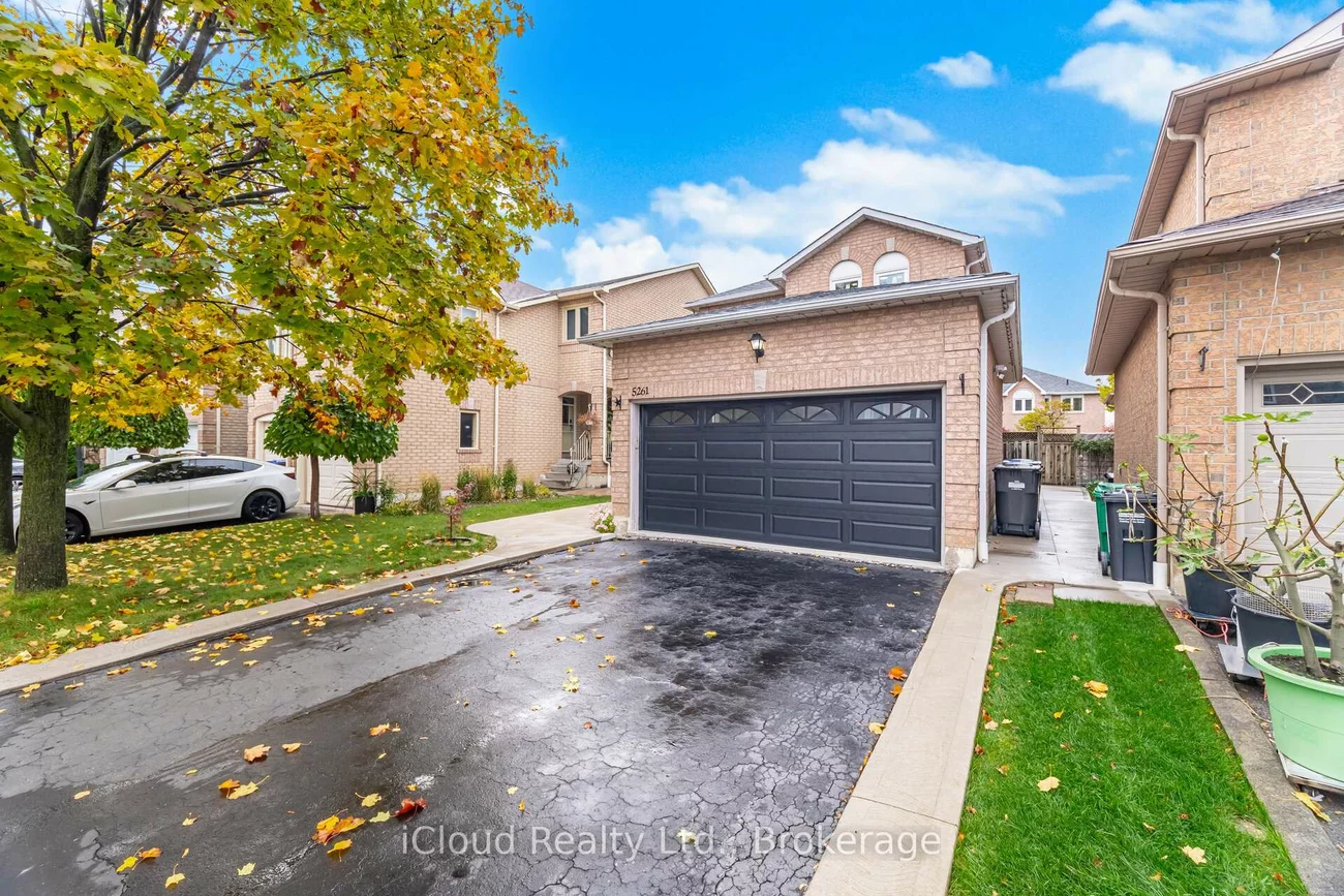 5261, River Forest, East Credit, Mississauga