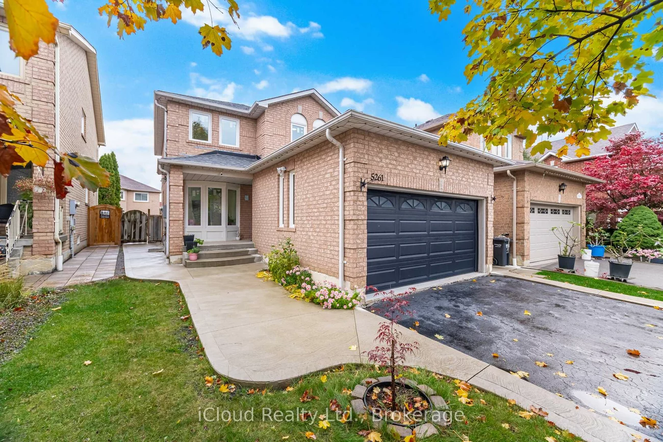 5261, River Forest, East Credit, Mississauga