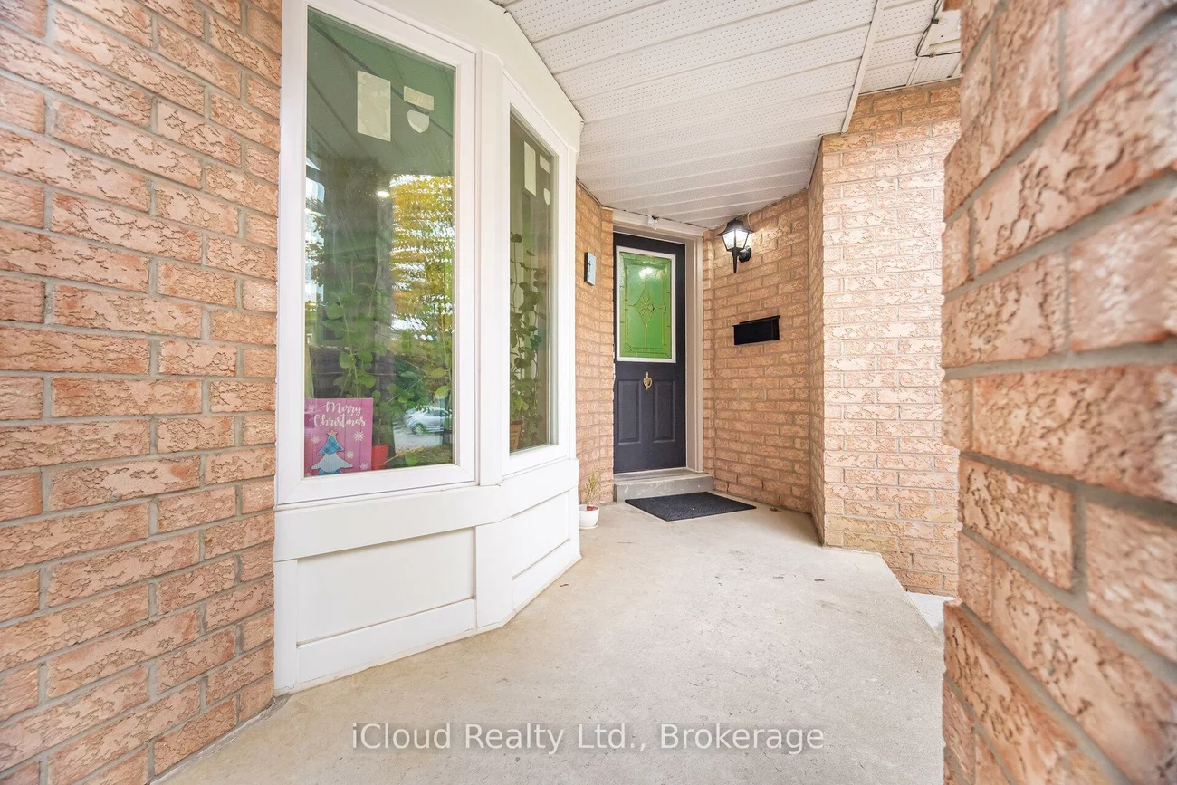 5261, River Forest, East Credit, Mississauga