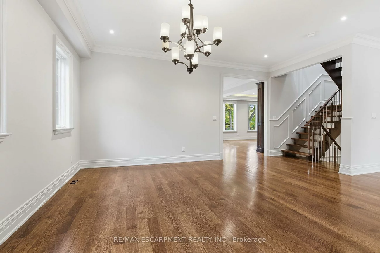 1366, Wilson, Mineola, Mississauga