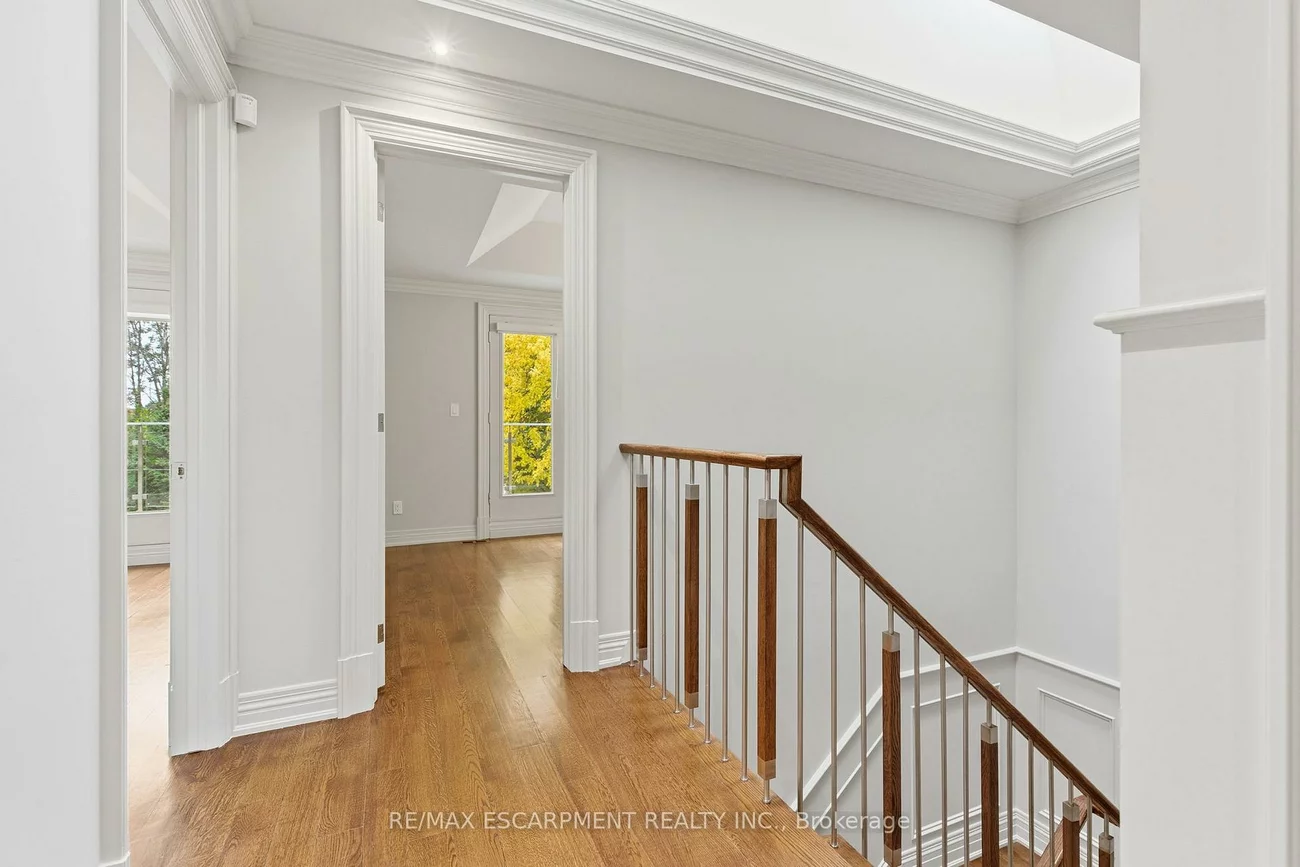 1366, Wilson, Mineola, Mississauga