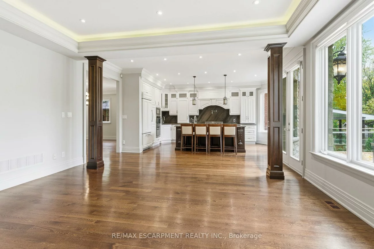 1366, Wilson, Mineola, Mississauga