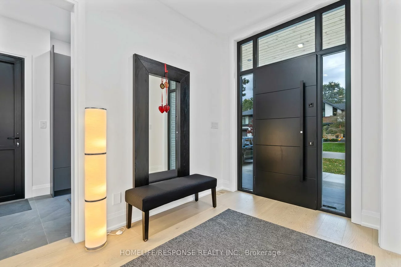 2110, Courtland, Lakeview, Mississauga