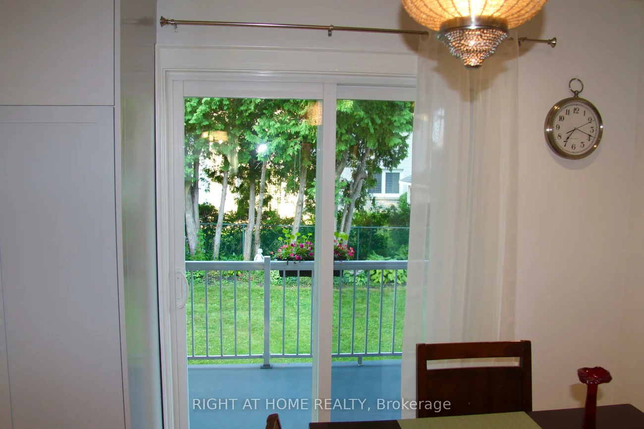 2335, Blase, Cooksville, Mississauga