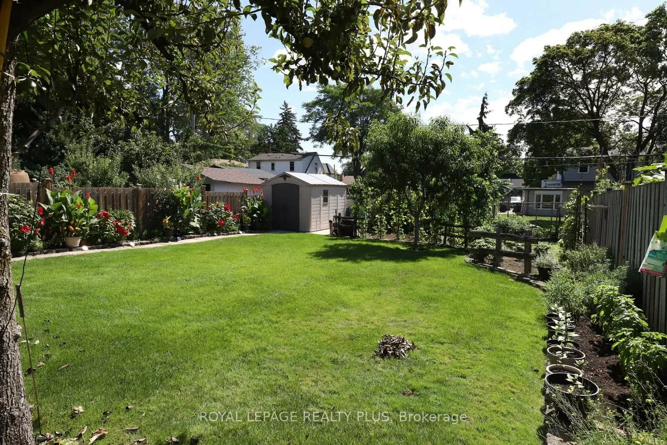 1086, Hedge, Lakeview, Mississauga