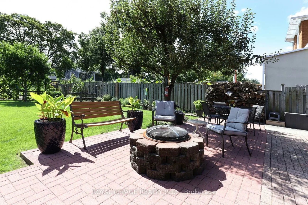 1086, Hedge, Lakeview, Mississauga