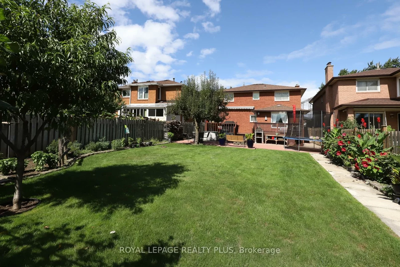 1086, Hedge, Lakeview, Mississauga