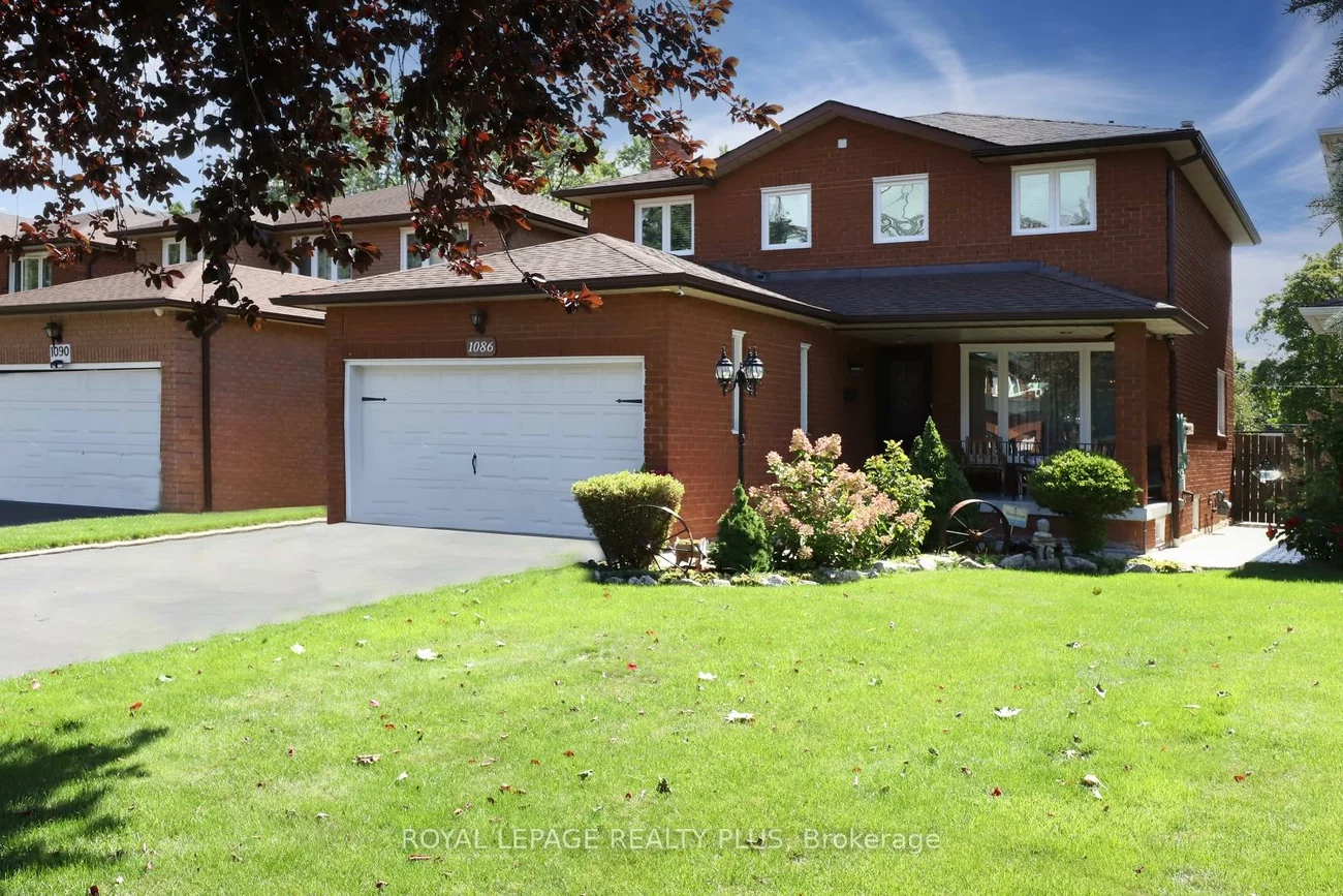 1086, Hedge, Lakeview, Mississauga