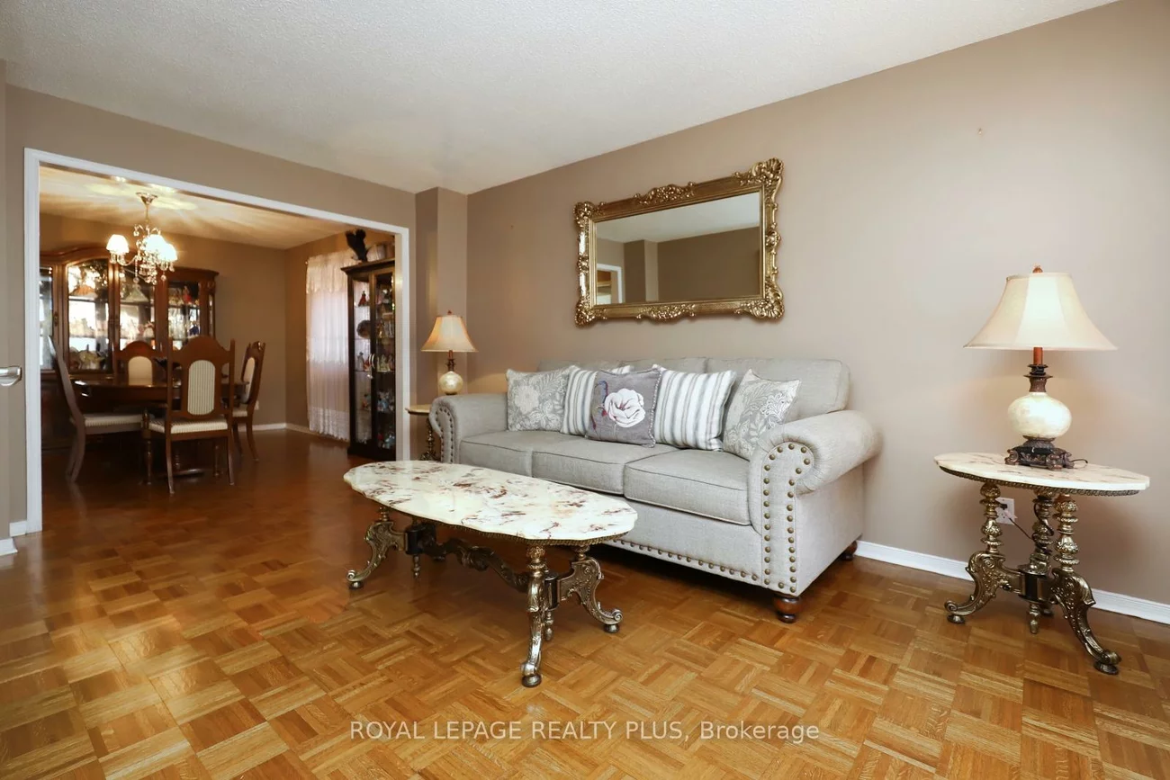 1086, Hedge, Lakeview, Mississauga