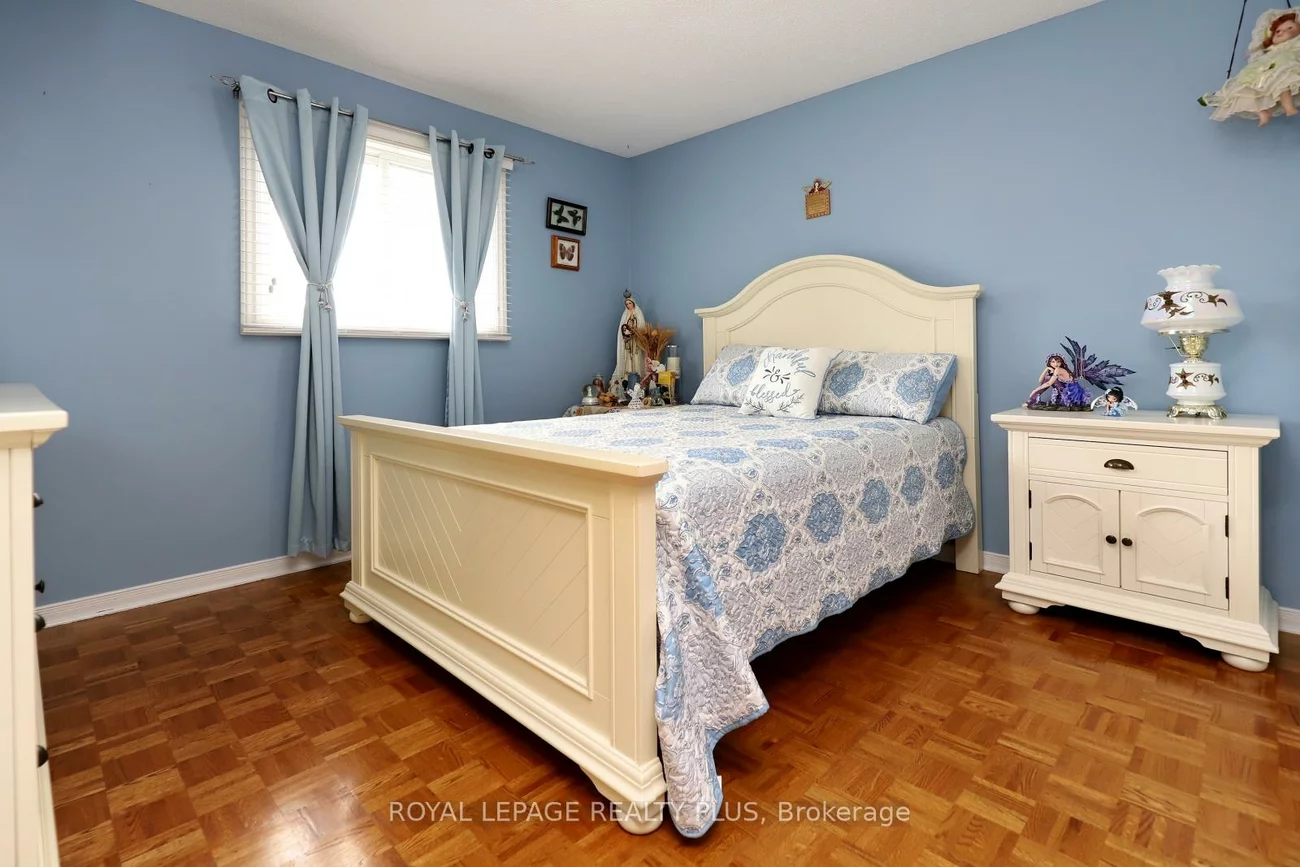 1086, Hedge, Lakeview, Mississauga