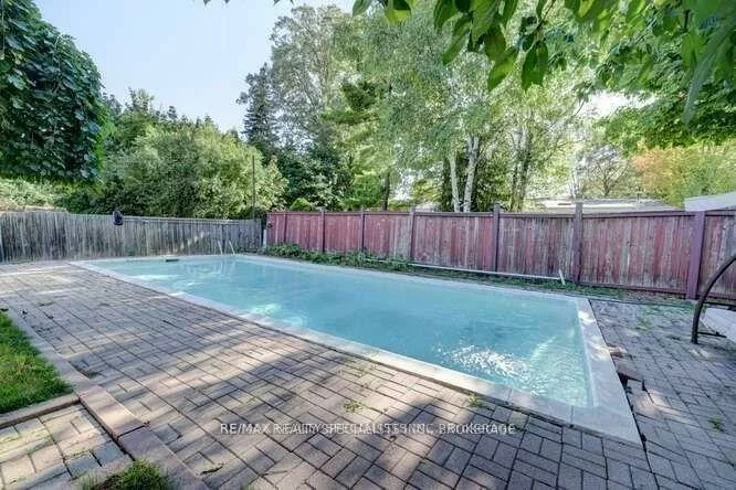 2220, Springfield, Sheridan, Mississauga