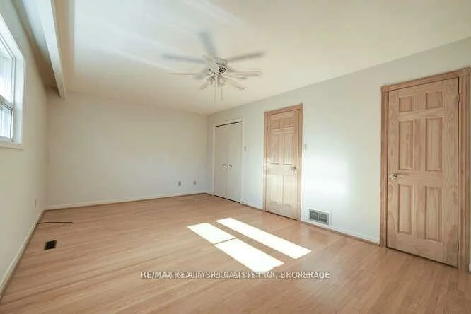 2220, Springfield, Sheridan, Mississauga