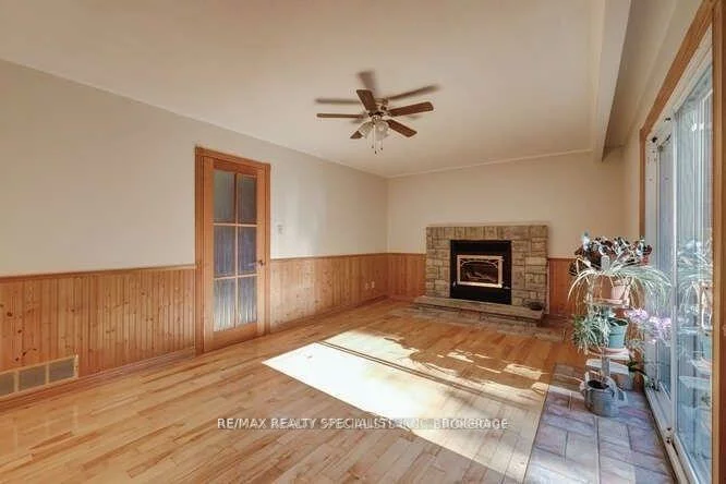 2220, Springfield, Sheridan, Mississauga