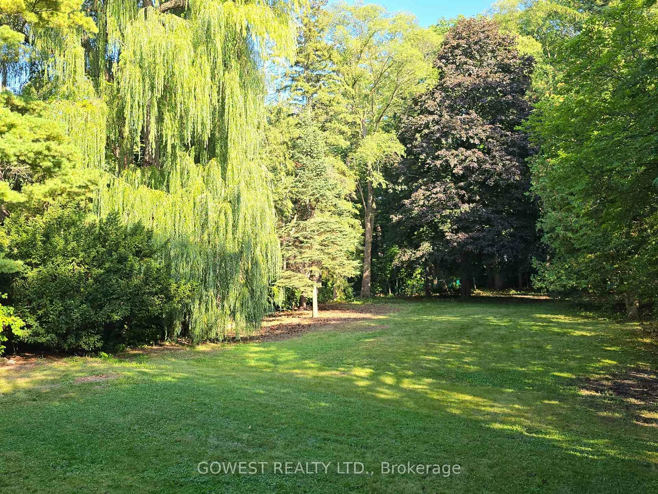 62, Pinewood, Mineola, Mississauga