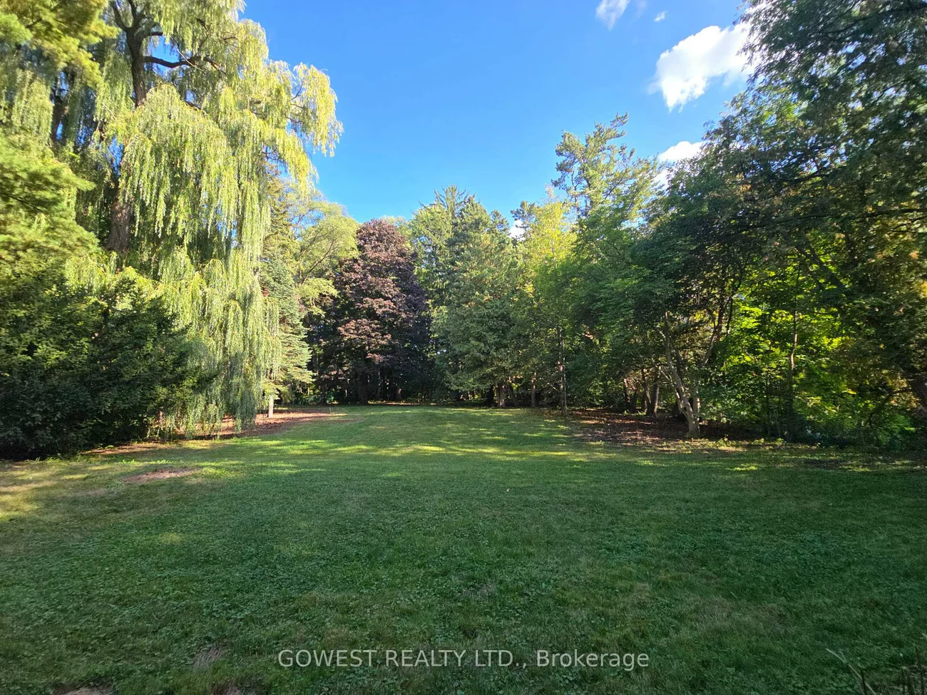 62, Pinewood, Mineola, Mississauga