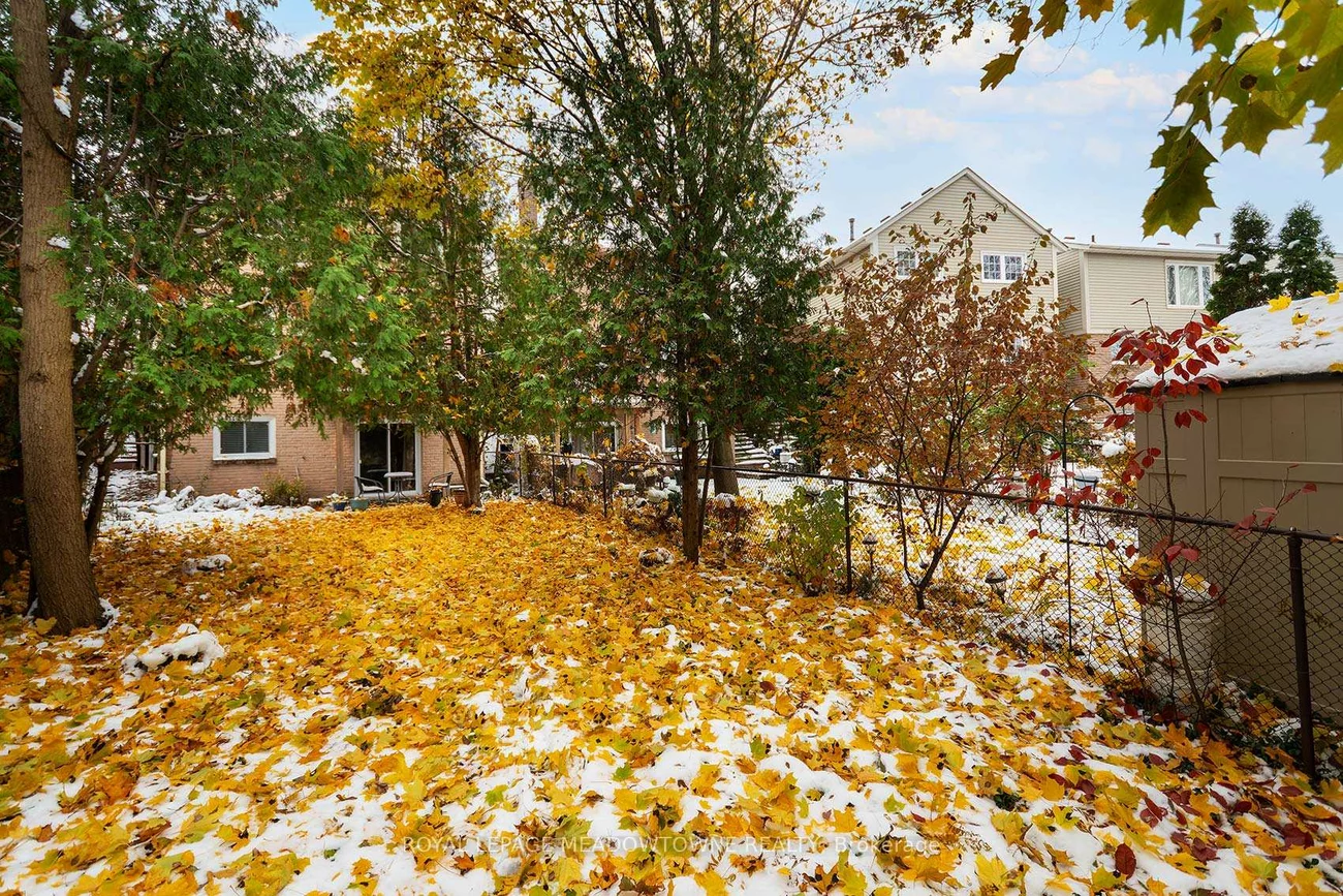 4207, Trapper, Erin Mills, Mississauga