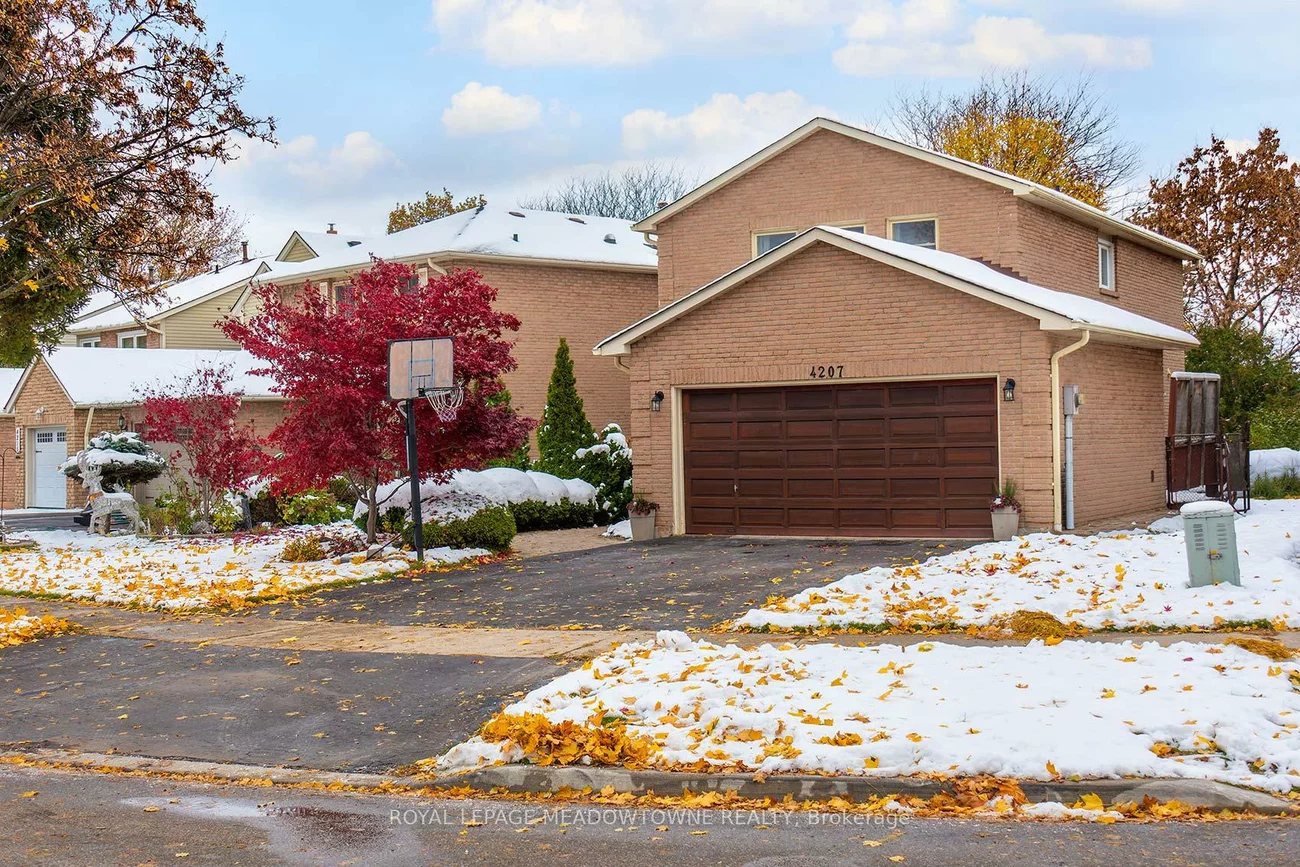 4207, Trapper, Erin Mills, Mississauga