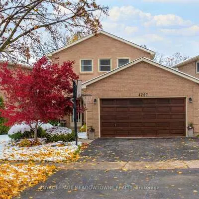 4207, Trapper, Erin Mills, Mississauga