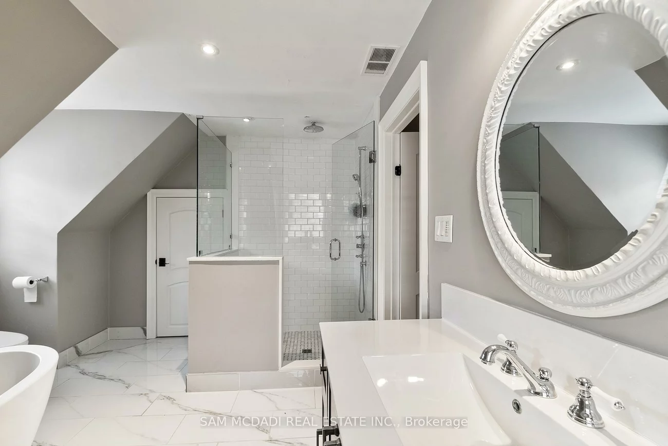 2552, Jarvis, Erindale, Mississauga