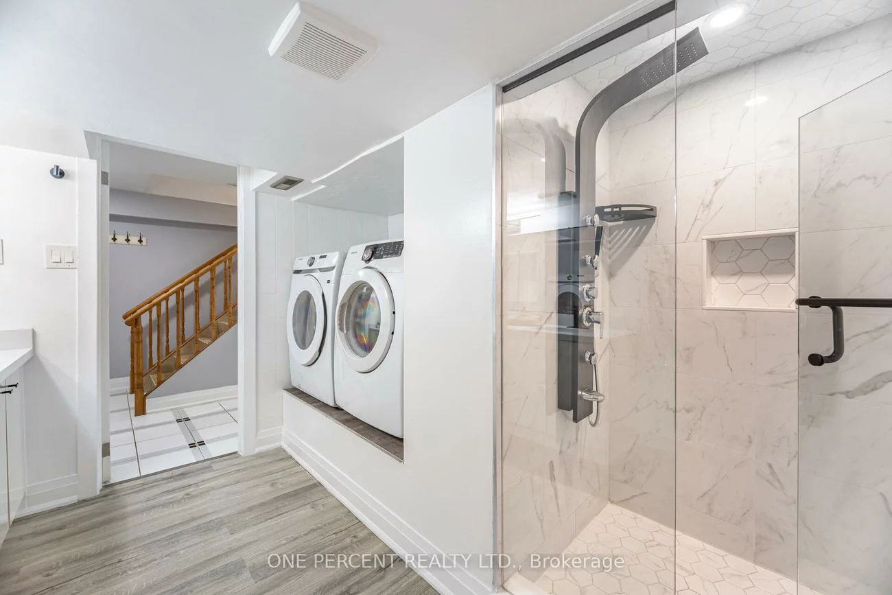 704, Bookham, Rathwood, Mississauga