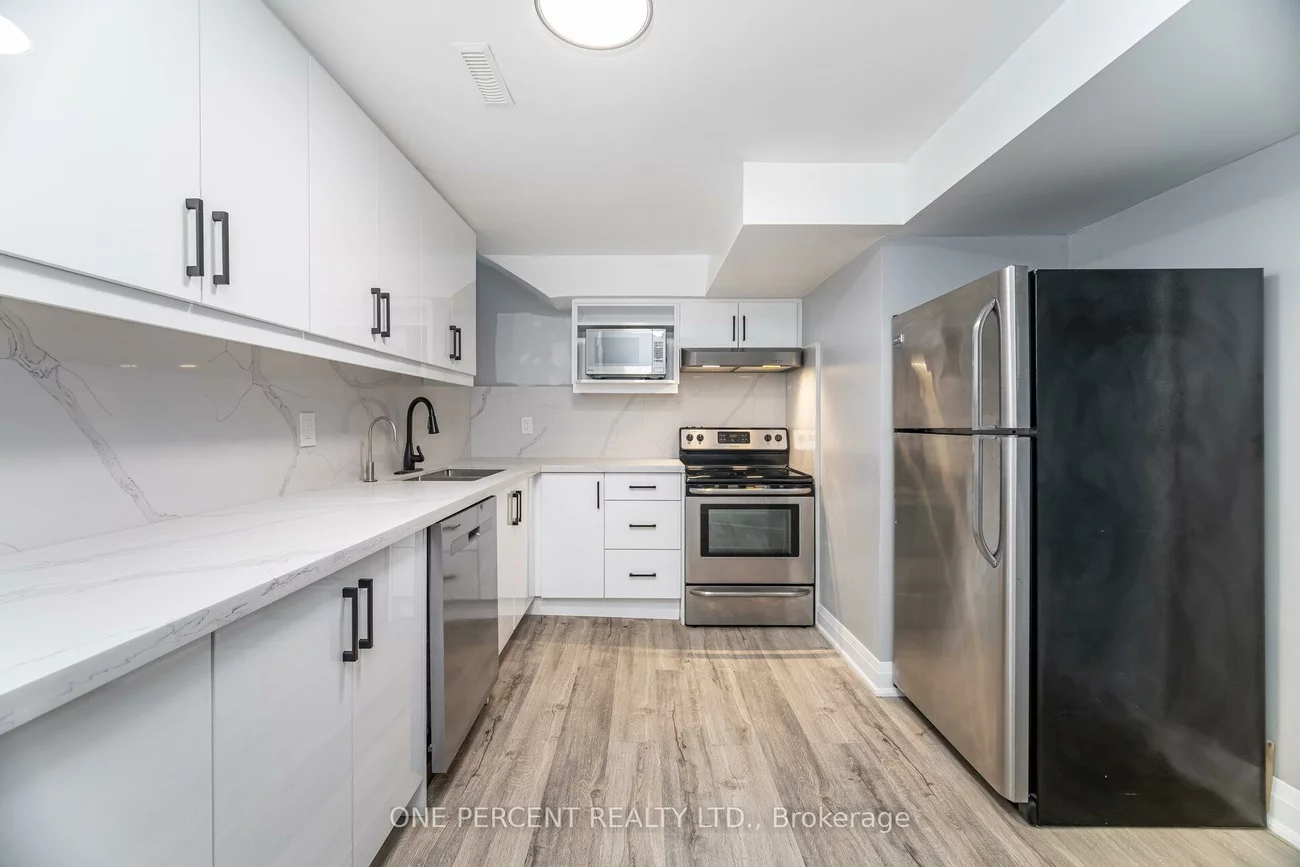 704, Bookham, Rathwood, Mississauga