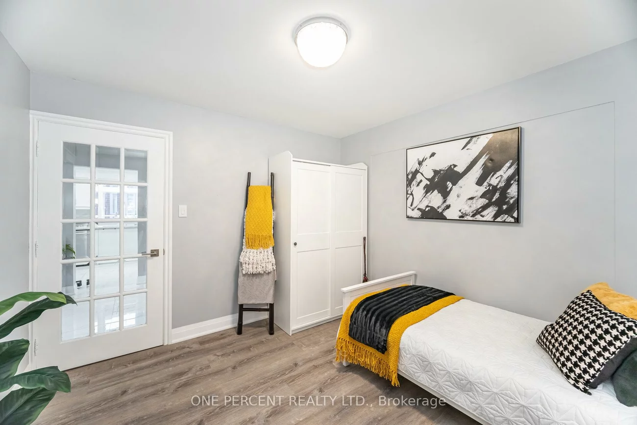 704, Bookham, Rathwood, Mississauga