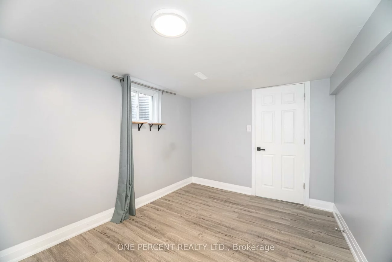 704, Bookham, Rathwood, Mississauga