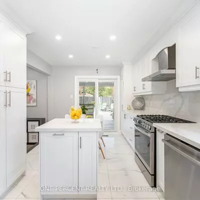 704, Bookham, Rathwood, Mississauga