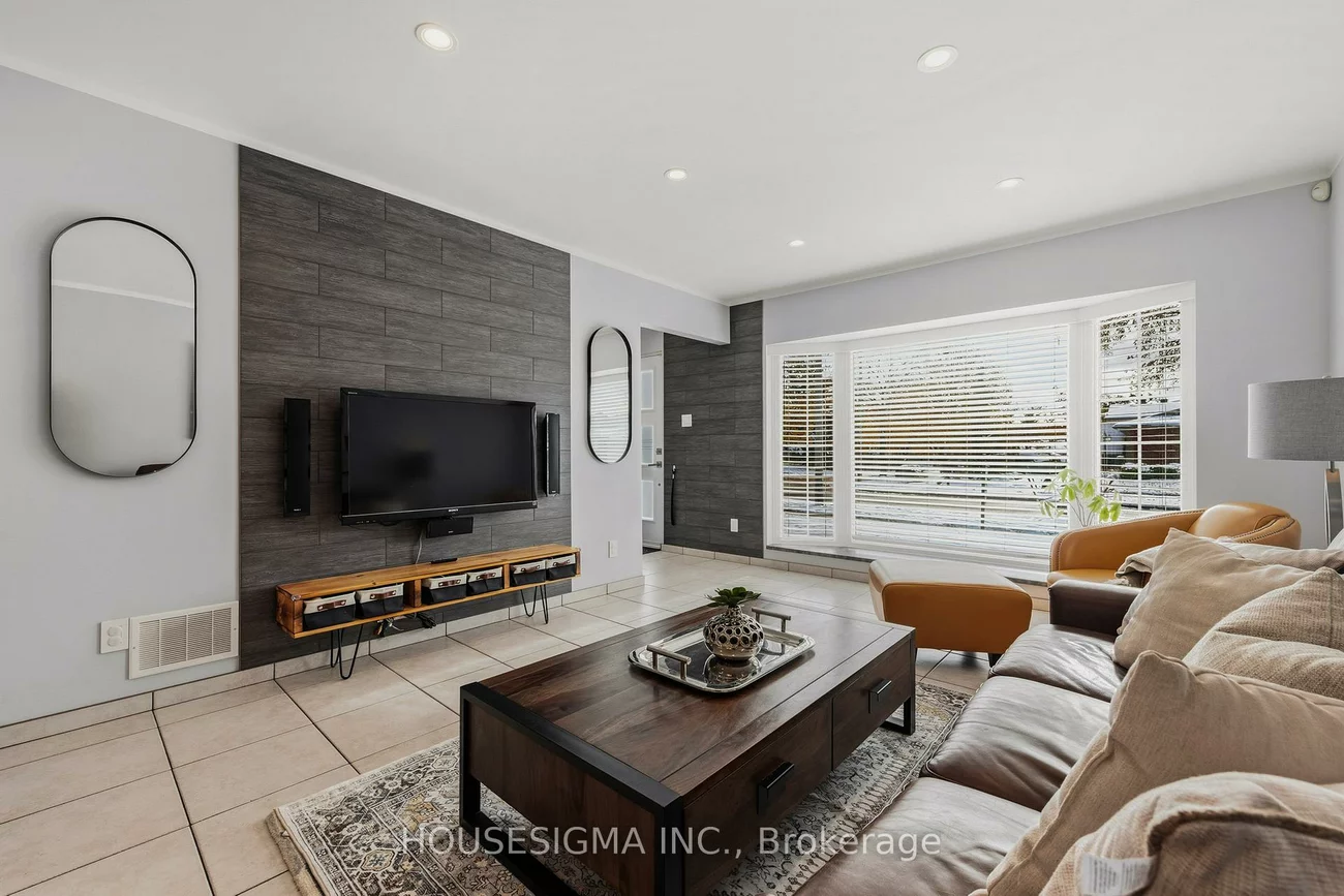 427, Lolita, Mississauga Valleys, Mississauga