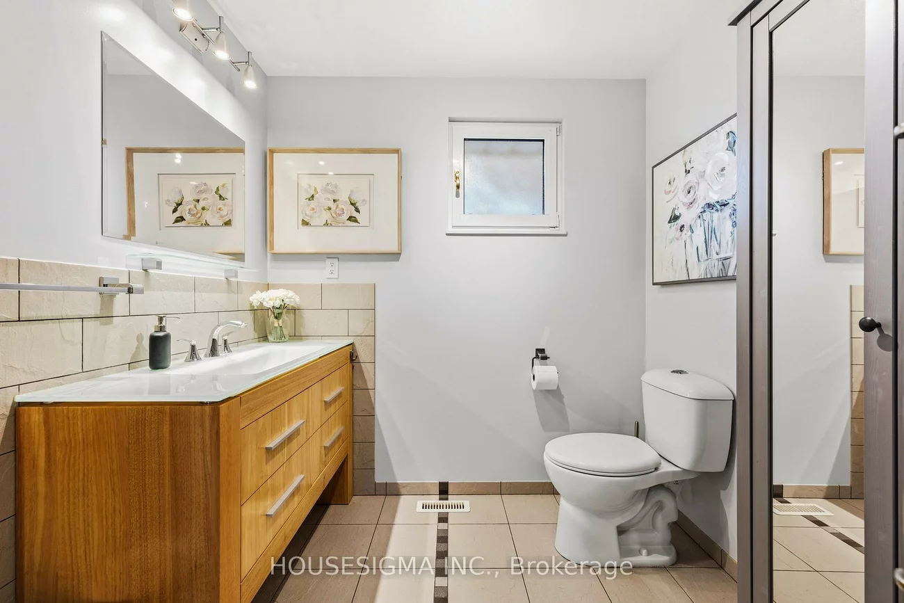 427, Lolita, Mississauga Valleys, Mississauga