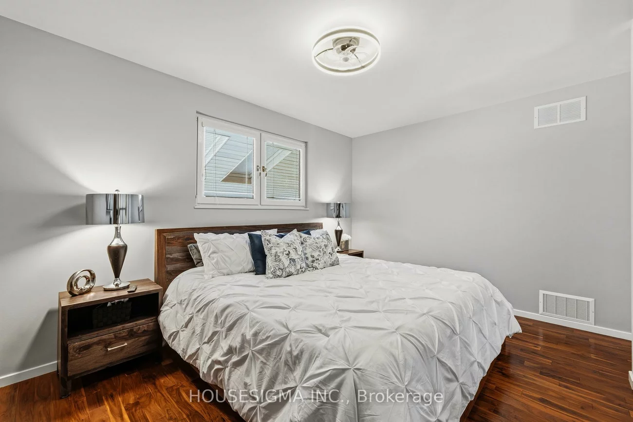 427, Lolita, Mississauga Valleys, Mississauga