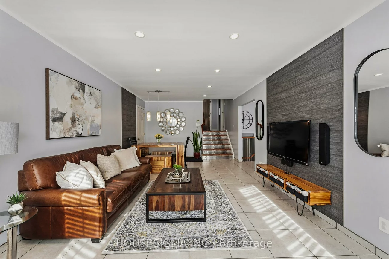 427, Lolita, Mississauga Valleys, Mississauga