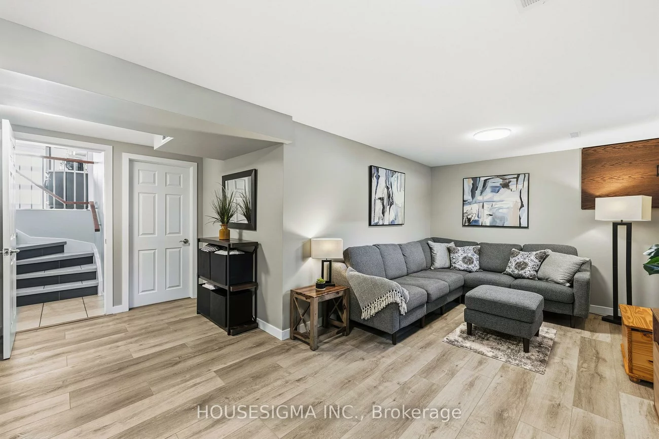 427, Lolita, Mississauga Valleys, Mississauga