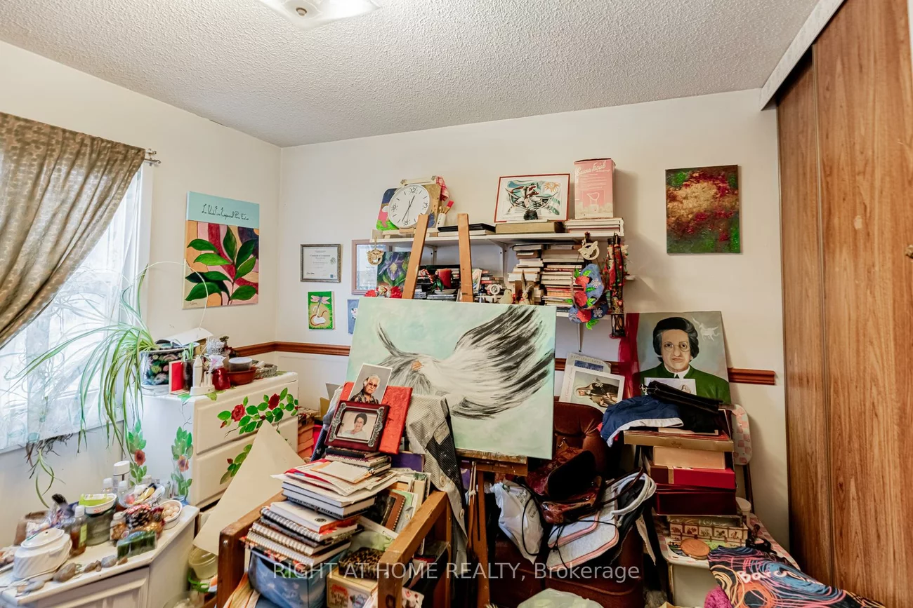 4278, Sawmill Valley, Erin Mills, Mississauga