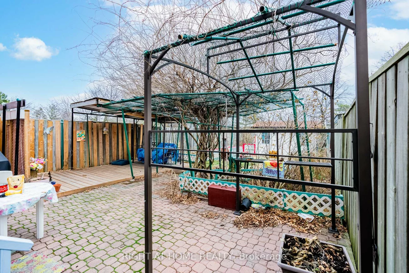 4278, Sawmill Valley, Erin Mills, Mississauga