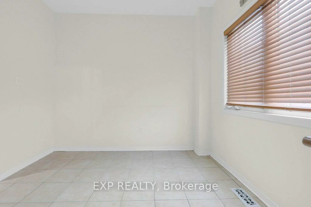 7035, Rexwood, Malton, Mississauga