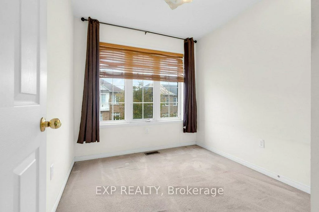 7035, Rexwood, Malton, Mississauga