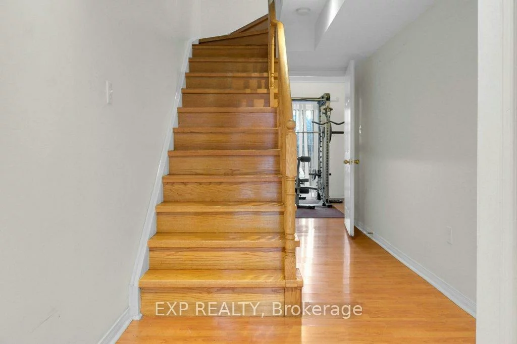 7035, Rexwood, Malton, Mississauga