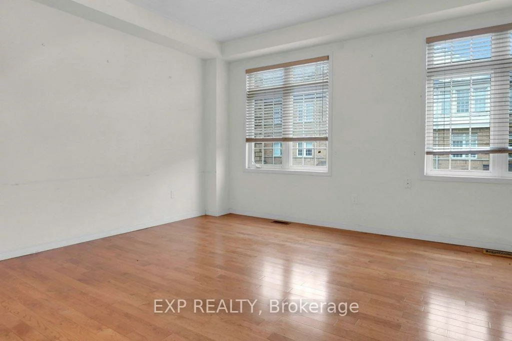 7035, Rexwood, Malton, Mississauga